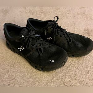 RESERVED: On Running Men's Black Athletic Shoes